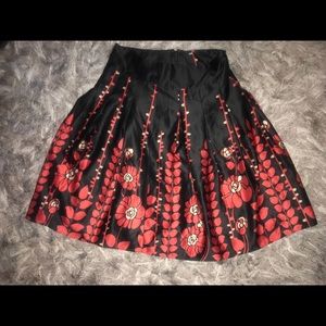 Polyester black and burnt red skirt